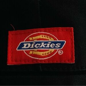 Women’s Dickies bootcut black slacks. Size 9. In excellent condition.